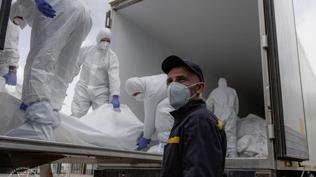 Bin Ukraynal� askerin cenazesi teslim al�nd�