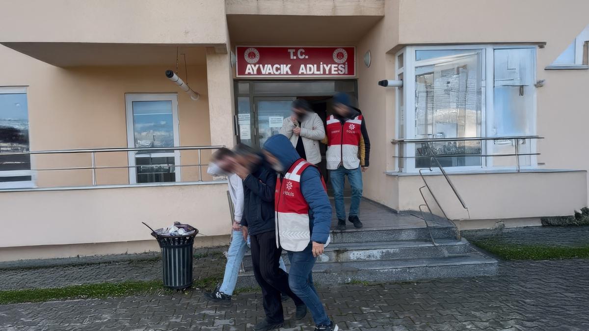 �anakkale'de d�zensiz g��men operasyonu: Organizat�rler tutukland�