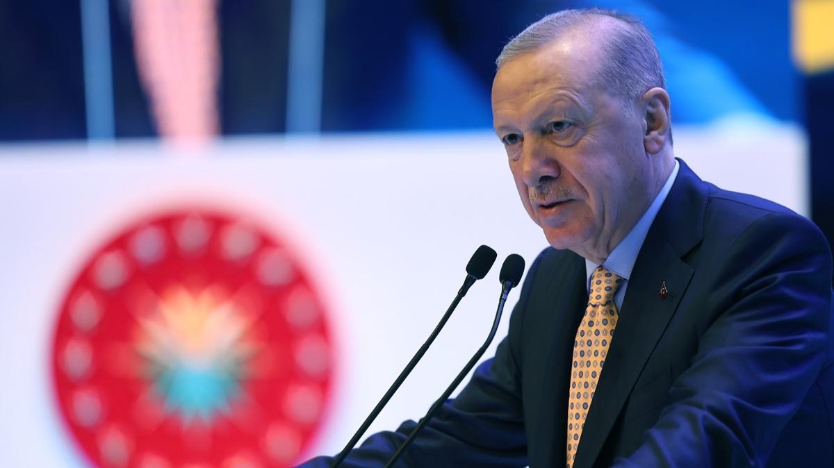 Cumhurbaşkanı Erdoğan: Bölünmüş yol uzunluğumuzu 30 bin 49 kilometreye ulaştırdık
