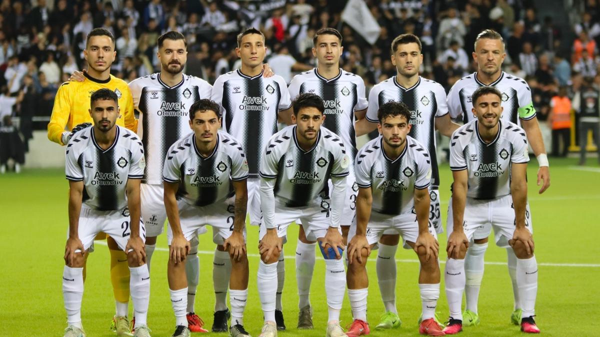 FIFA'dan Altay'a 6 puan silme cezas�