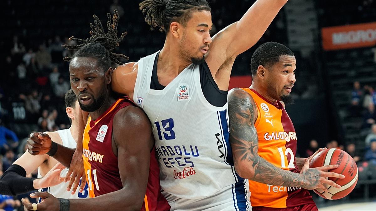 Galatasaray'da Clifford Omoruyi ile yollar ayrıldı