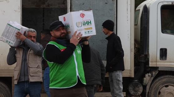 İHH'dan Suriye'ye yardım eli: 972 tır dolusu malzeme gönderildi