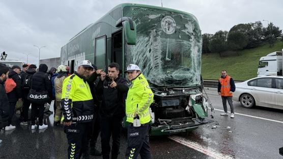 Konyaspor U19 Tak�m�, �stanbul'da kaza yapt�