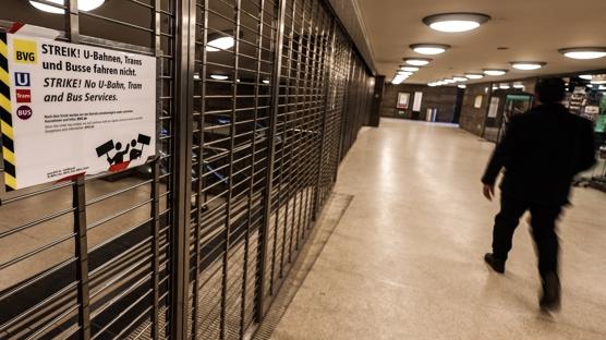 Toplu grev karar� ald�lar: Almanya'da ula��m krizi