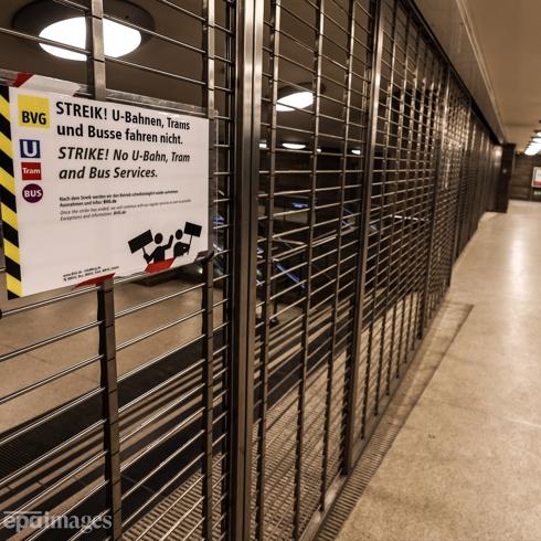 Toplu grev karar� ald�lar: Almanya'da ula��m krizi