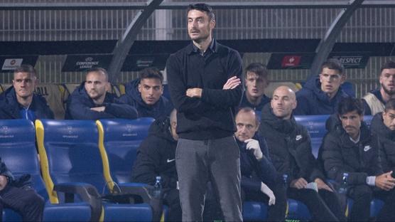 Frankfurt'un yeni teknik direkt�r� Albert Riera oldu