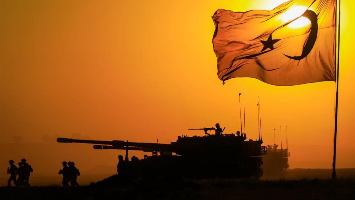 T�rk ordusu ile k�yaslama yaparken rezil oldular: Askeri �ss�m�z� �srail'e vermeliyiz