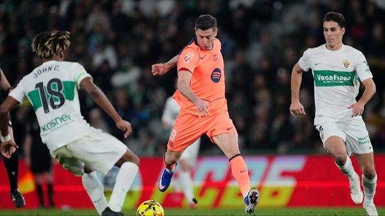 Barcelona, Elche deplasman�nda kazand�