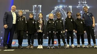 Çeşme Belediyesporlu satranççılardan Türkiye Şampiyonası'nda büyük başarı