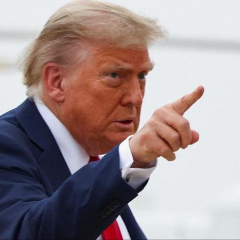 Epstein dosyas�nda yeni belgeler! Trump: Beni su�lam�yor, akl�yor
