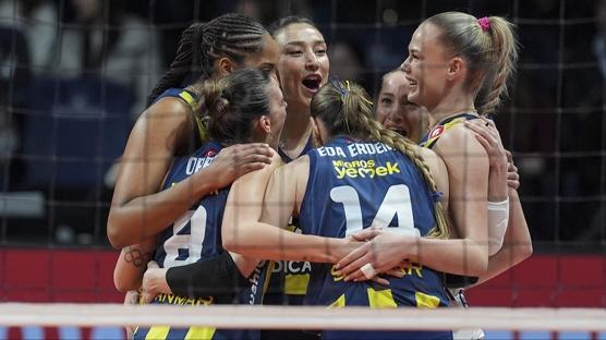 Fenerbah�e, Galatasaray'� set vermeden ge�ti