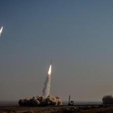 �srail'de �ran pani�i: Balistik f�zeleri 'varolu�sal tehdit'