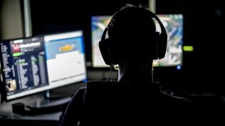 FET�'c� hesaplara eri�im engeli