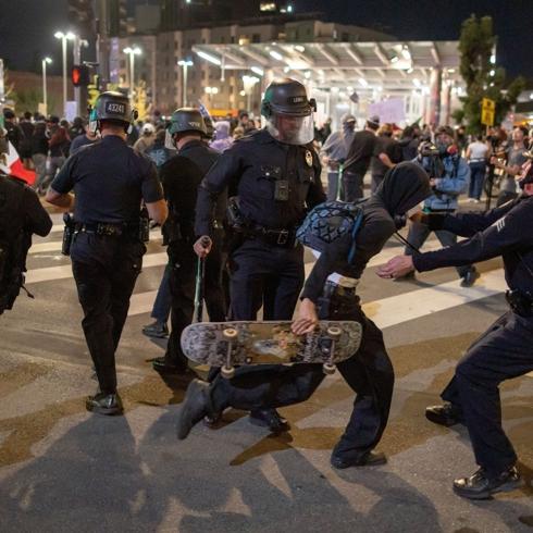 ABD'de ICE kar��t� protestolarda onlarca ki�i g�zalt�na al�nd�