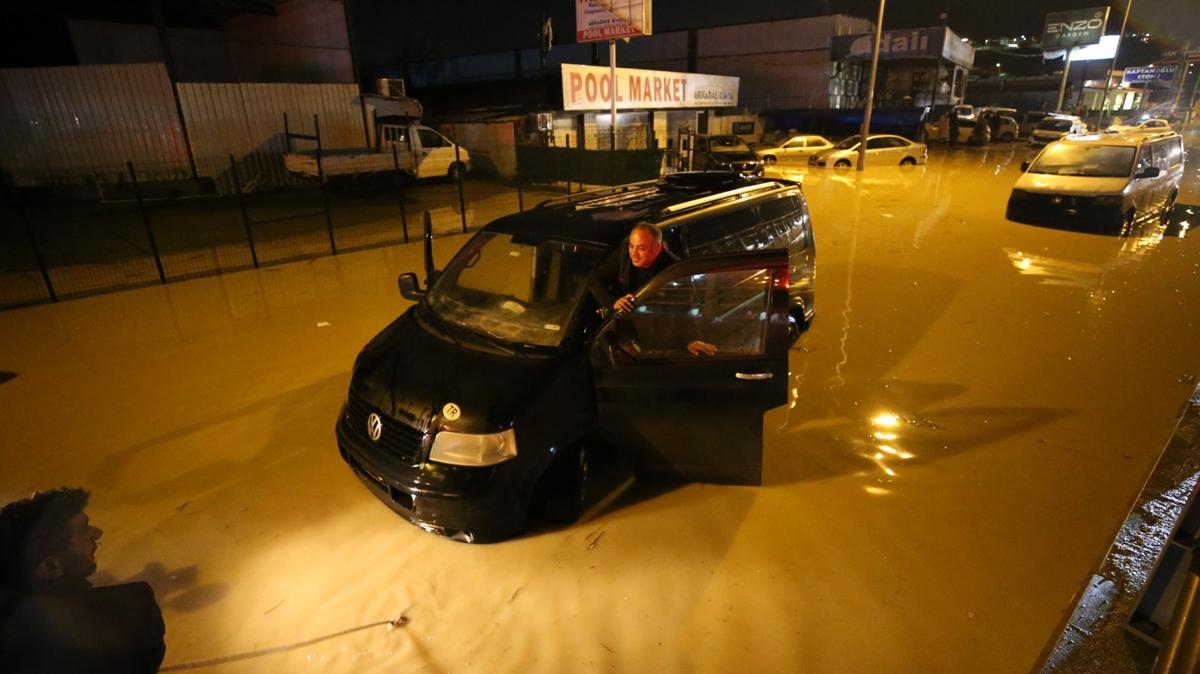 Ayd�n'� sa�anak ve dolu vurdu