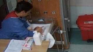 Hemşire başka bebeğe de tokat atmış
