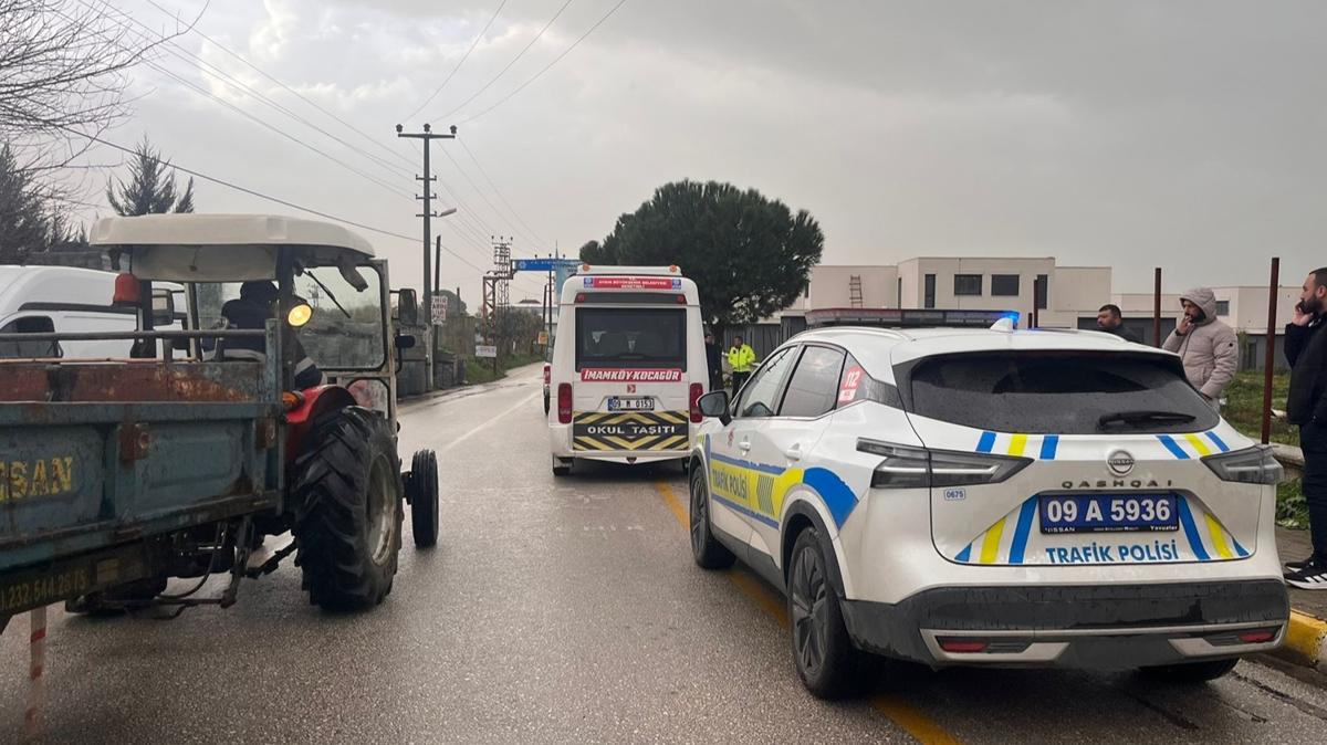 Kar��dan kar��ya ge�iyordu: Minib�s�n �arpt��� �ah�s ya�am�n� yitirdi