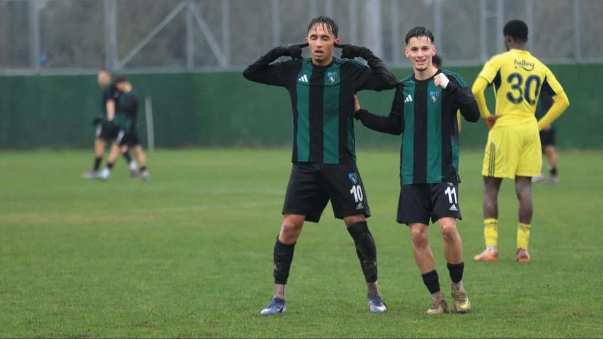 Kocaelispor'un gen�leri Fenerbah�e'yi devirdi