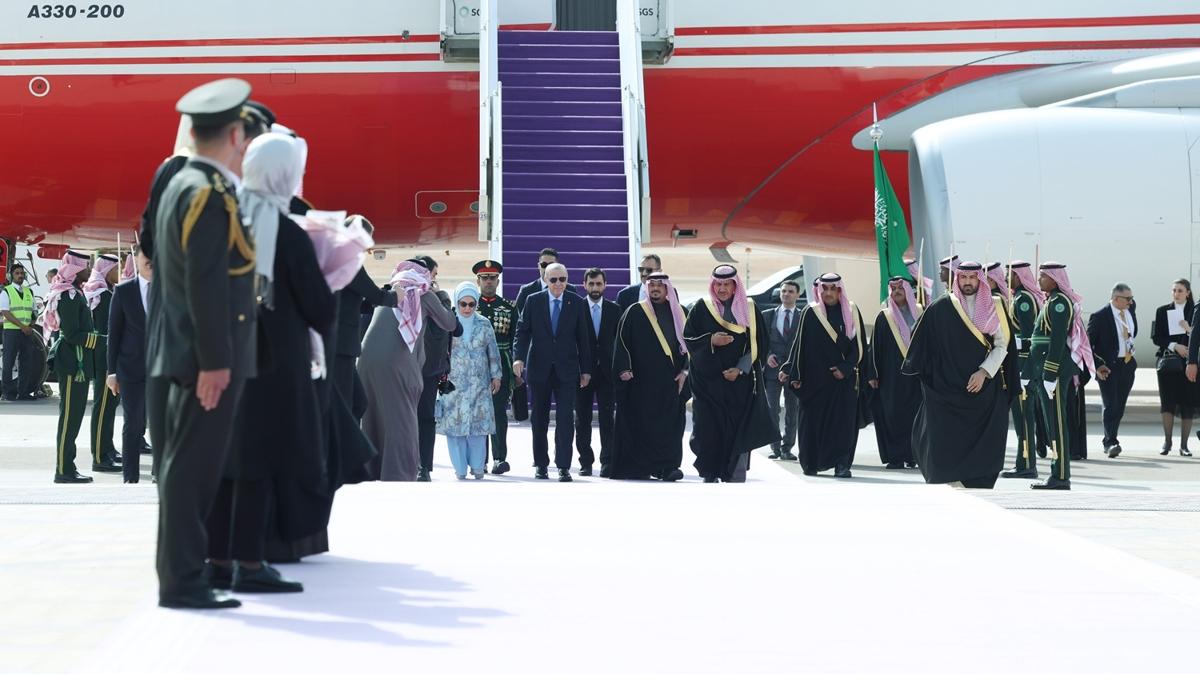 Cumhurbaşkanı Erdoğan, Riyad'a geldi