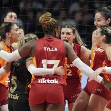 Galatasaray Daikin �eyrek final i�in sahaya ��kacak