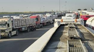 Hamas: İsrail, Gazze'ye insani yardım girişini kısıtlamayı sürdürüyor