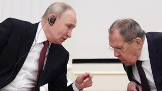 �stanbul diplomasisi sonu� verdi! T�rkiye'nin kurdu�u masa hayat kurtard�