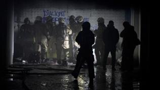 Avc�lar'da tekstil deposu yand�