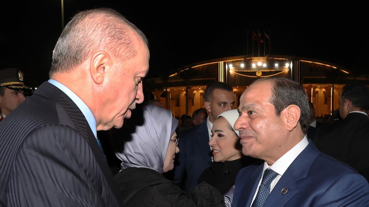 Cumhurba�kan� Erdo�an, Kahire'deki resmi temaslar�n�n ard�ndan M�s�r'dan ayr�ld�