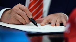 Federal h�k�metin 4 g�n s�ren k�smi kapanmas� son buldu