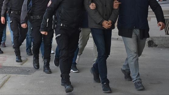 Konya merkezli 5 ilde r��vet operasyonu!  5'i doktor 10 ��pheli g�zalt�nda