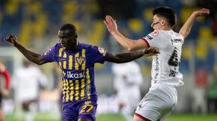 Kupada 4 gol�n at�ld��� ma�ta Gen�lerbirli�i ile Ey�pspor yeni�emedi
