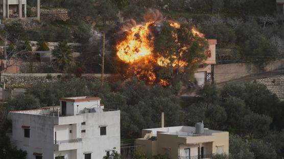 L�bnan'dan soyk�r�mc� �srail'e 'kimyasal madde' tepkisi