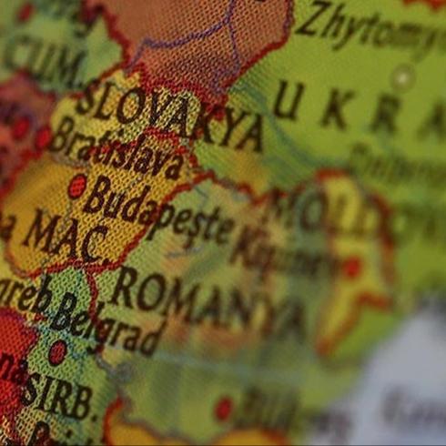 S�n�r d��� edilecekler! Ukraynal� yetkililer Macaristan'� kar��t�rd�