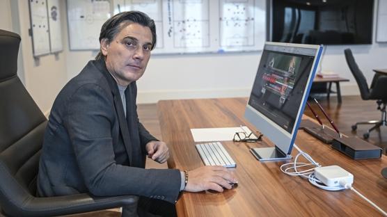 Vincenzo Montella, AA'n�n 'Y�l�n Kareleri' oylamas�na kat�ld�