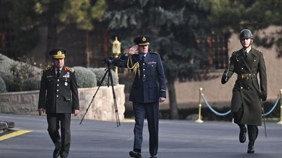 Ankara'da dikkat �eken askeri bulu�ma! �ki �lkenin en �st komutanlar� g�r��t�