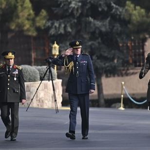 Ankara'da dikkat �eken askeri bulu�ma! �ki �lkenin en �st komutanlar� g�r��t�