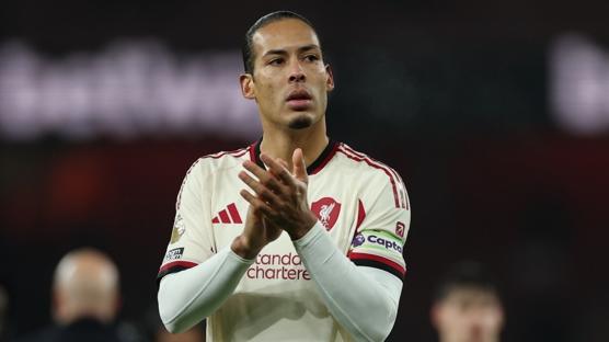 Arne Slot, Virgil van Dijk'�n gelece�i hakk�nda konu�tu