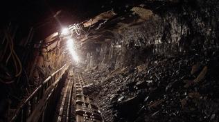 Hindistan'da k�m�r madeninde patlama! 18 ki�i �ld�