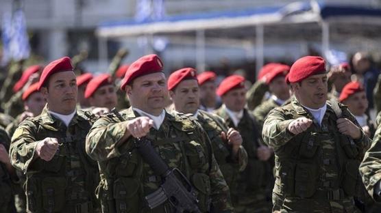 Kom�uda casusluk skandal�: Devreye istihbarat girdi