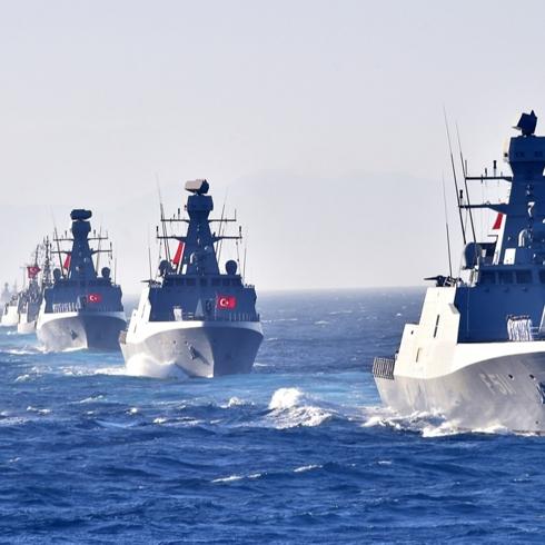 Milli sava� gemisi vitrine ��k�yor