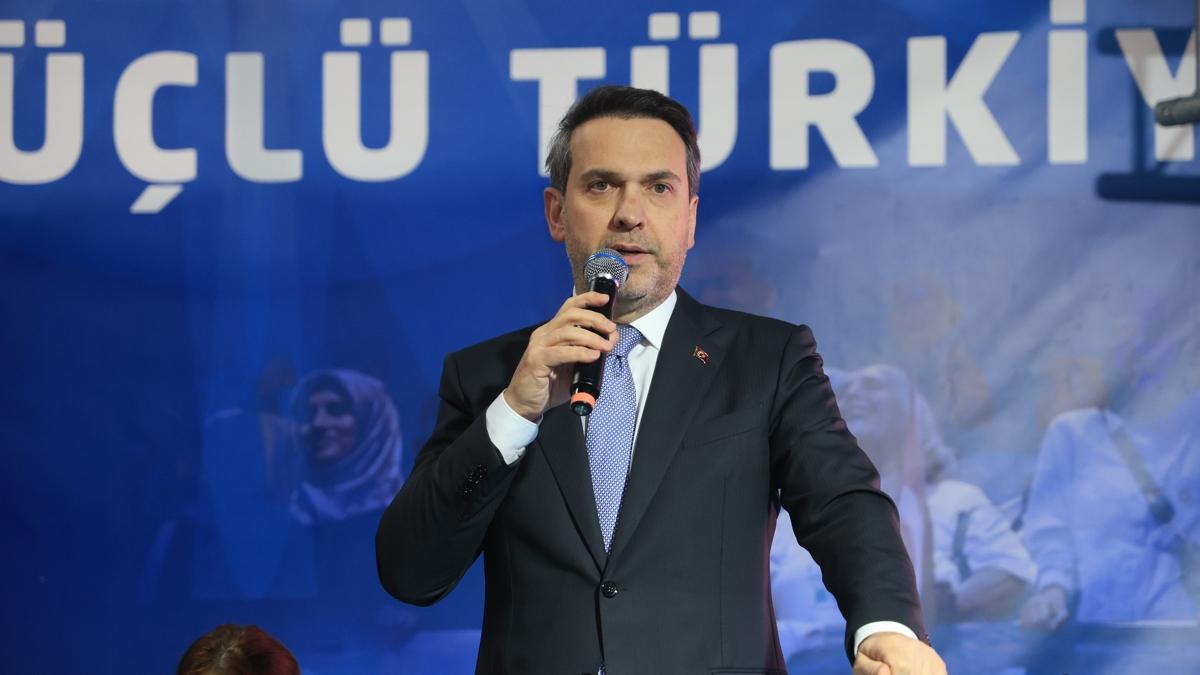 Bakan Bayraktar: Adeta �ehirlerimizi yeniden in�a ettik