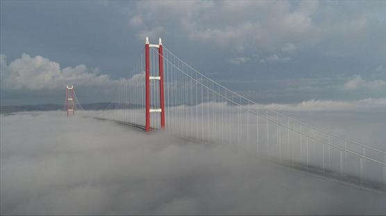 �anakkale Bo�az� gemi ge�i�lerine kapat�ld�