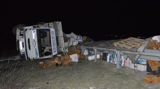 Kaza nedeniyle Samsun-Ankara kara yolu trafi�e kapand�