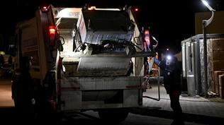 Denizli'de ��p kamyonu facias�: Bir i��i can verdi