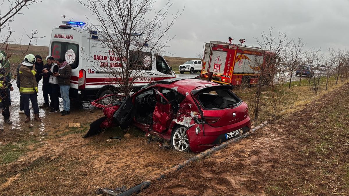 Mardin'de feci kaza! T�r ile �arp��an otomobildeki 2 ki�i hayat�n� kaybetti