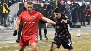 Vanspor, �orum FK'yi 3 golle ge�ti