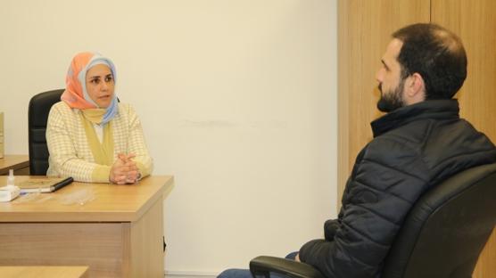 Ailesiyle vakit ge�irmesine engel oldu�unu fark edince 20 y�ll�k sigara al��kanl���n� b�rakt�