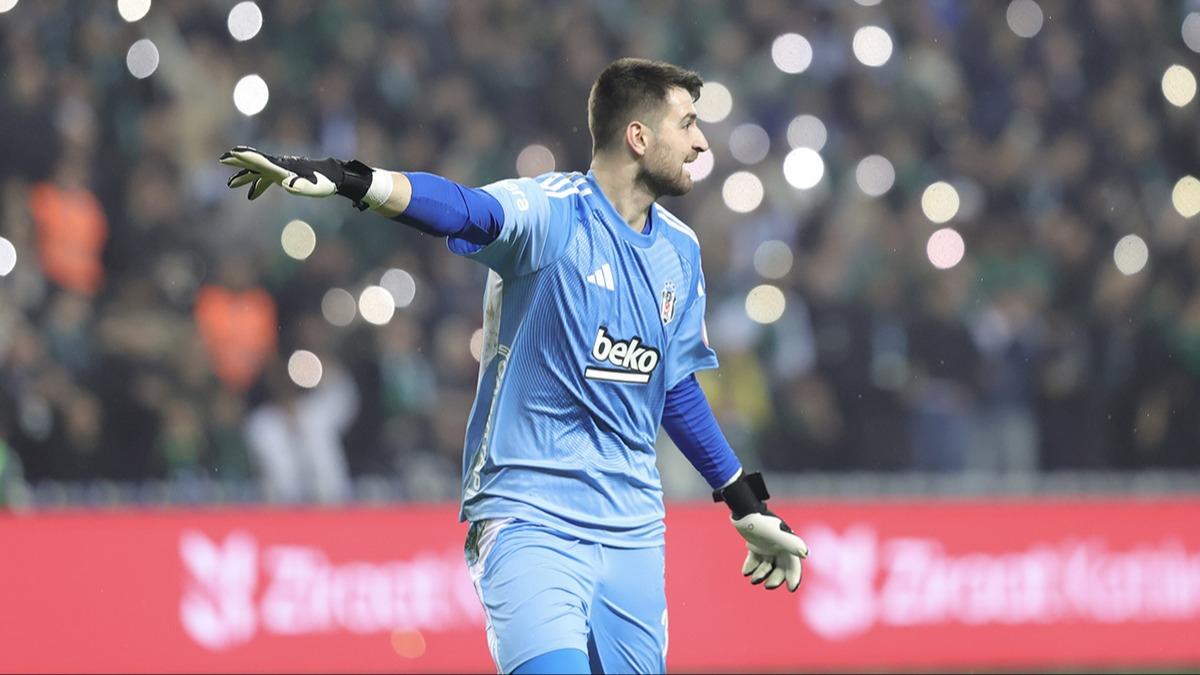 Be�ikta� taraftar�ndan Ersin Destano�lu'na tepki