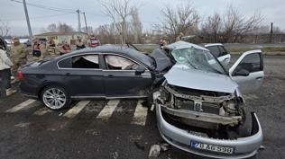 Bing�l'de feci kaza: 1 �l�, 5 yaral�