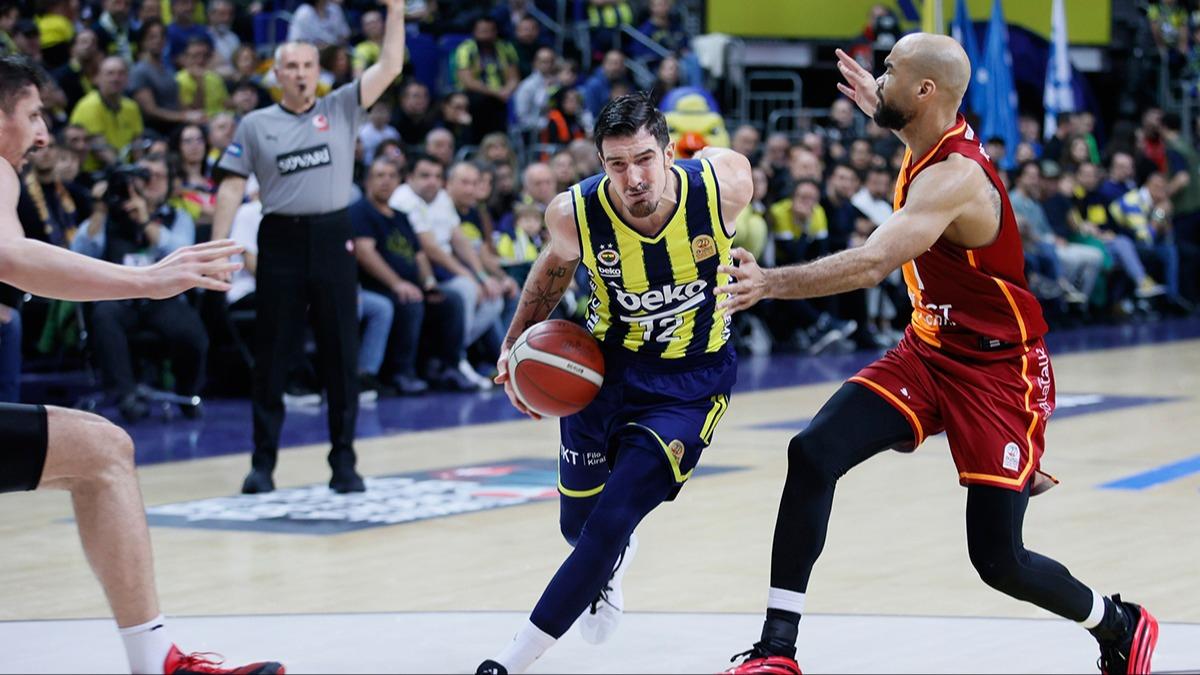 Derbide kazanan Fenerbah�e Beko!